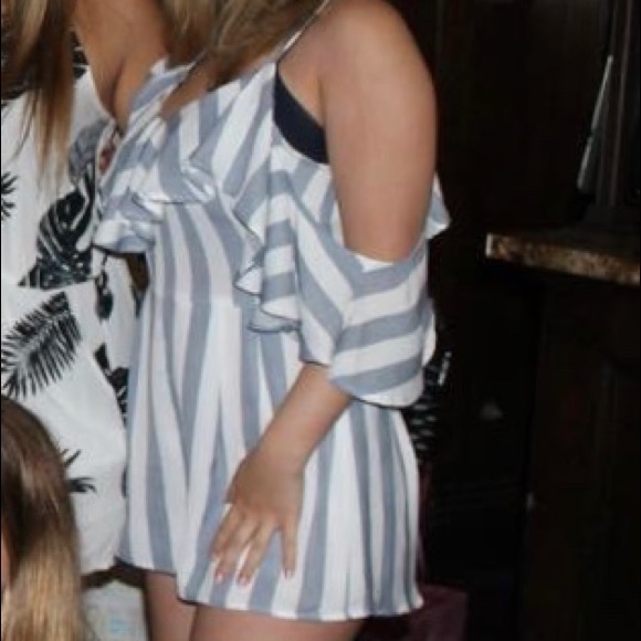 White and blue romper - Picture 3 of 3